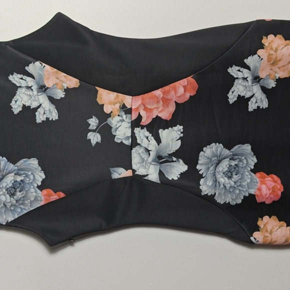 FANTAIST Floral Sleeveless Dress - Black and Multi Size Medium - Picture 12 of 16